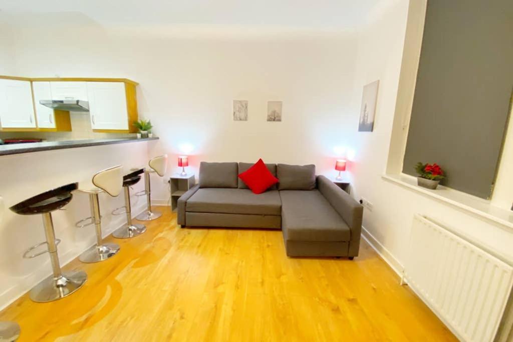 Appartement Cozy Nights - Ibrox Street à Glasgow Extérieur photo