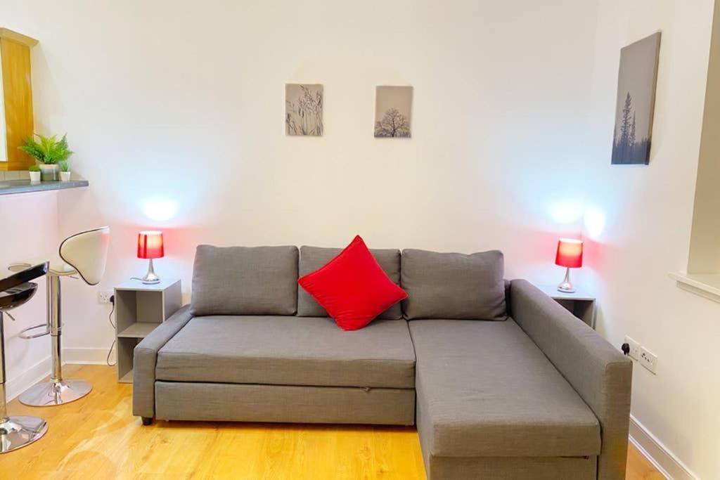 Appartement Cozy Nights - Ibrox Street à Glasgow Extérieur photo