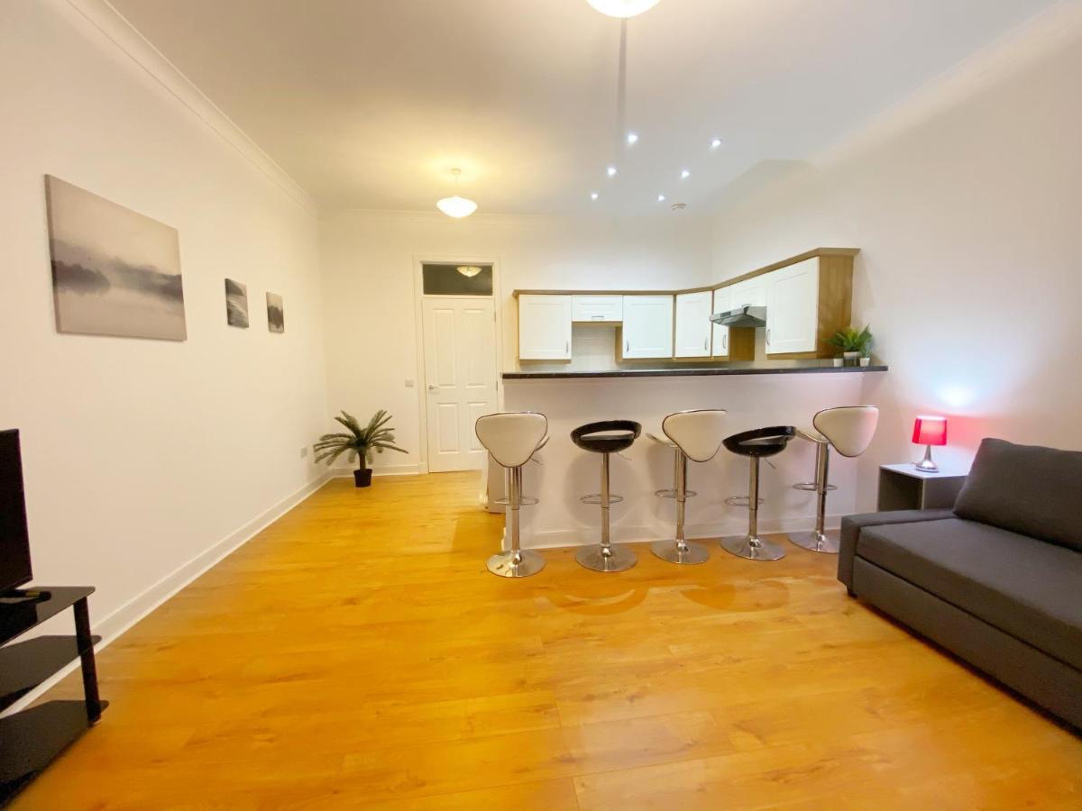 Appartement Cozy Nights - Ibrox Street à Glasgow Extérieur photo